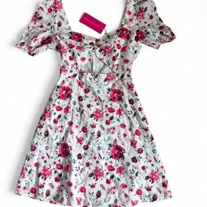 Beginning Boutique Floral Cut-Out Mini Dress - White and Red
